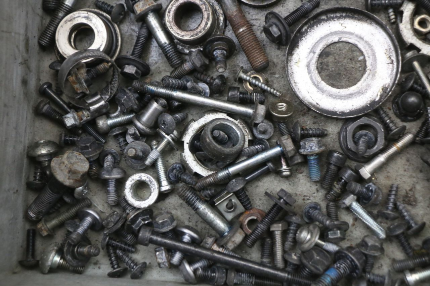 photo de WOREK ŚRUB I WKRĘTÓW YAMAHA X-MAX XMAX 125 (2010 - 2013) - Inny kąt widzenia