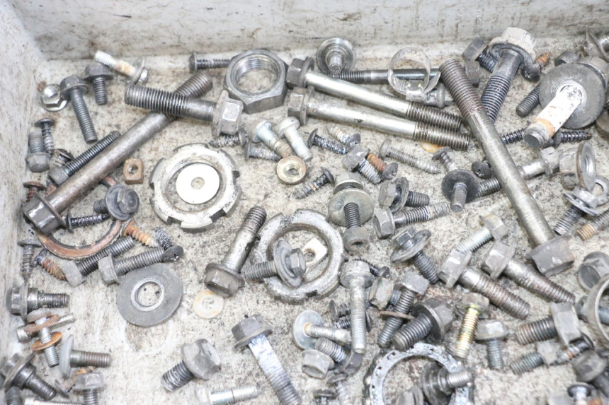 photo de WOREK ŚRUB I WKRĘTÓW YAMAHA XMAX X-MAX 125 (2006 - 2009) - Zoom stanu zużycia