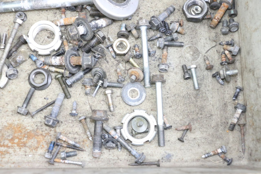 photo de WOREK ŚRUB I WKRĘTÓW YAMAHA XMAX X-MAX 125 (2006 - 2009) - Szczegół części