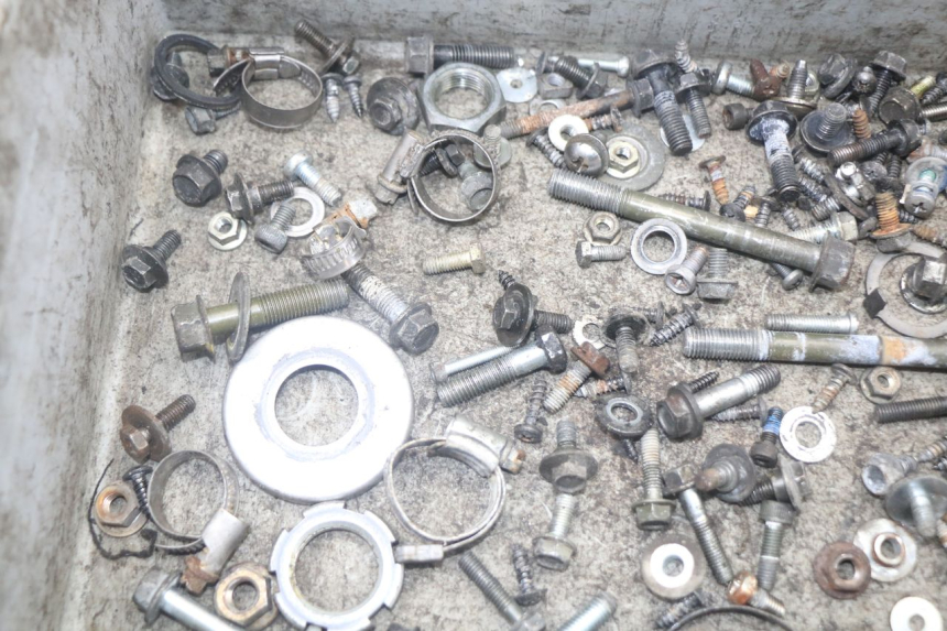 photo de WOREK ŚRUB I WKRĘTÓW YAMAHA XMAX X-MAX 125 (2006 - 2009) - Szczegół części