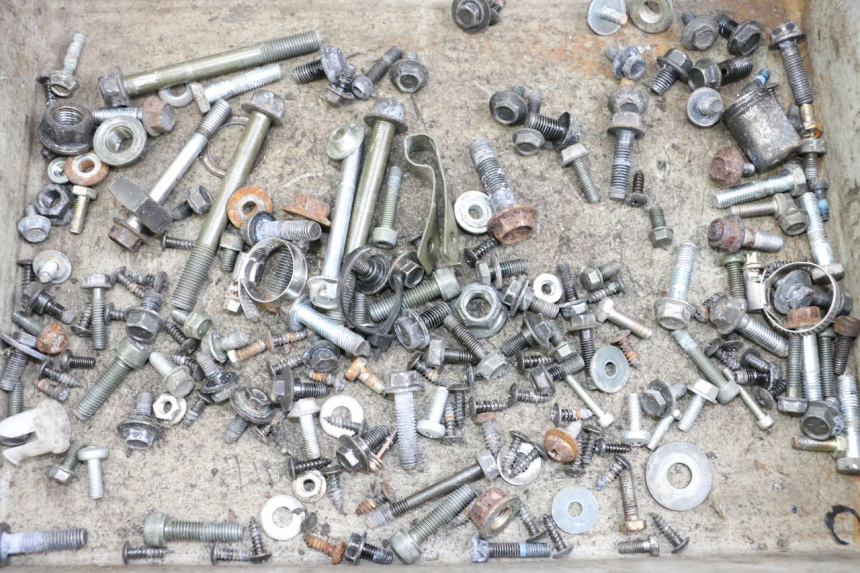 photo de WOREK ŚRUB I WKRĘTÓW YAMAHA XMAX X-MAX 125 (2006 - 2009) - Szczegół części