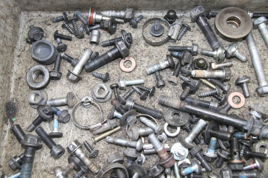 photo de WOREK ŚRUB I WKRĘTÓW YAMAHA X-MAX XMAX 125 (2010 - 2013) - Szczegół części