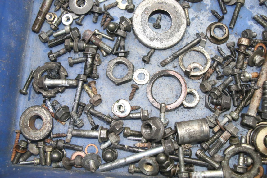 photo de WOREK ŚRUB I WKRĘTÓW YAMAHA XMAX X-MAX 125 (2006 - 2009) - Zoom stanu zużycia