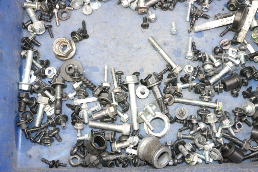 photo de WOREK ŚRUB I WKRĘTÓW YAMAHA XMAX X-MAX 125 (2021 - 2025) - Zoom stanu zużycia