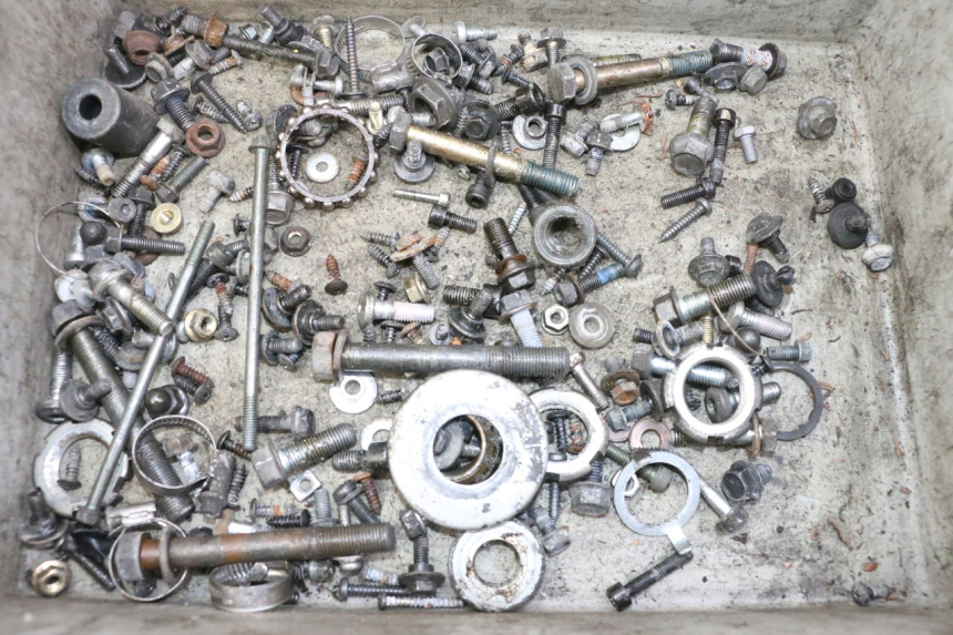 photo de WOREK ŚRUB I WKRĘTÓW YAMAHA X-MAX XMAX 250 (2006 - 2009) - Widok główny