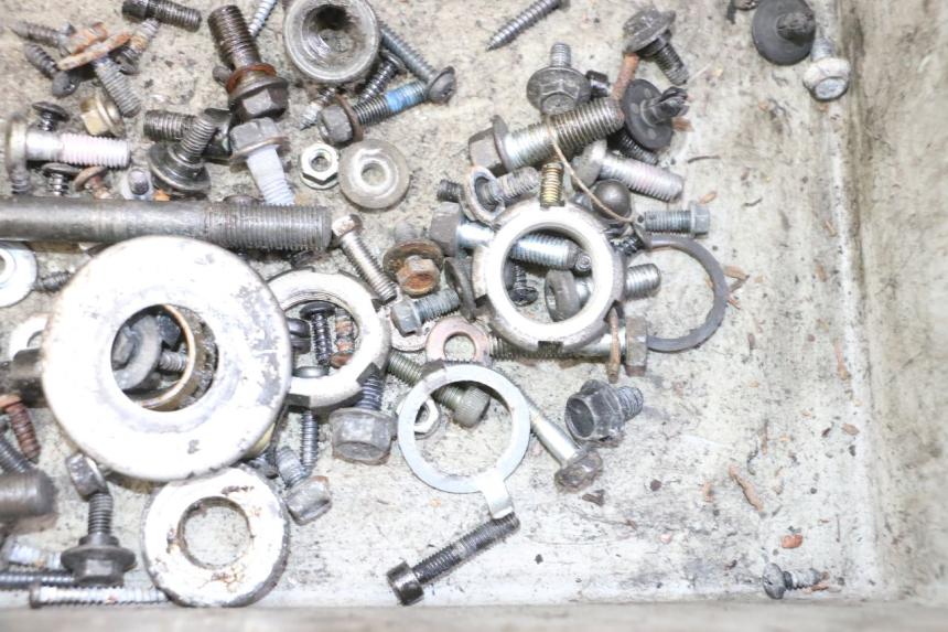 photo de WOREK ŚRUB I WKRĘTÓW YAMAHA X-MAX XMAX 250 (2006 - 2009) - Zbliżenie techniczne