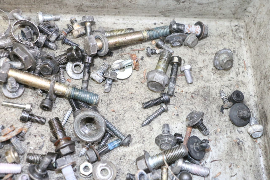 photo de WOREK ŚRUB I WKRĘTÓW YAMAHA X-MAX XMAX 250 (2006 - 2009) - Widok ogólny