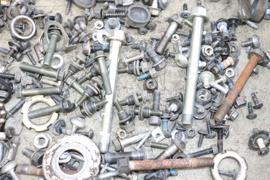 photo de WOREK ŚRUB I WKRĘTÓW YAMAHA X-MAX XMAX 125 (2010 - 2013) - Szczegół części