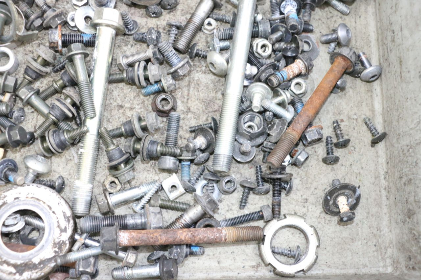 photo de WOREK ŚRUB I WKRĘTÓW YAMAHA X-MAX XMAX 125 (2010 - 2013) - Zbliżenie techniczne