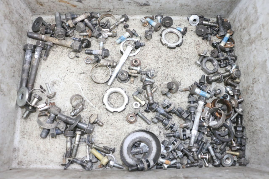 photo de WOREK ŚRUB I WKRĘTÓW YAMAHA XMAX X-MAX 125 (2006 - 2009) - Widok główny