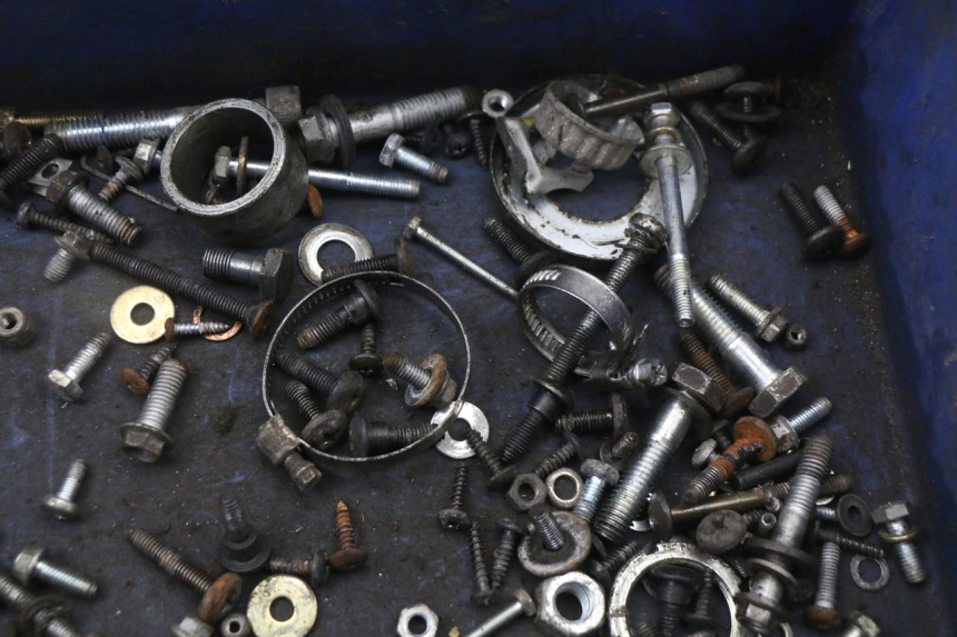 photo de WOREK ŚRUB I WKRĘTÓW PIAGGIO X8 125 (2004 - 2007) - Zoom stanu zużycia