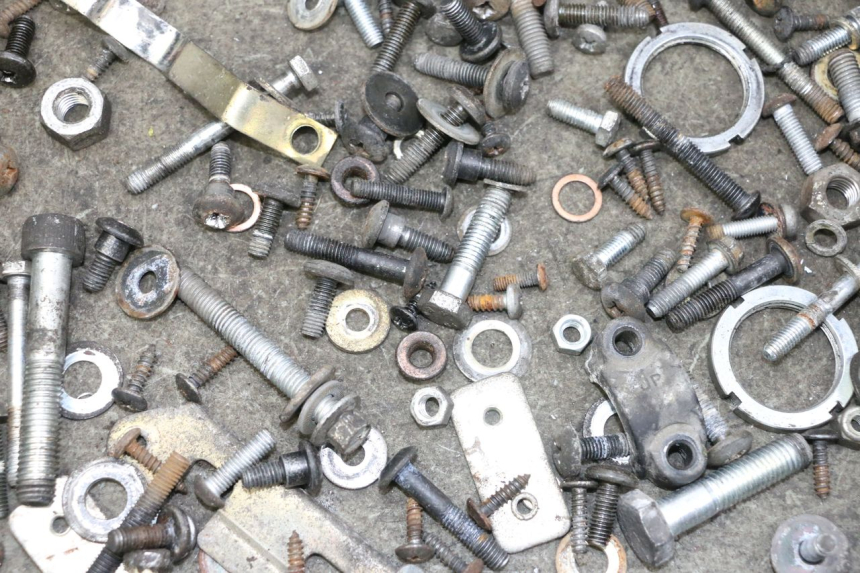 photo de WOREK ŚRUB I WKRĘTÓW PIAGGIO X8 125 (2004 - 2007) - Szczegół części