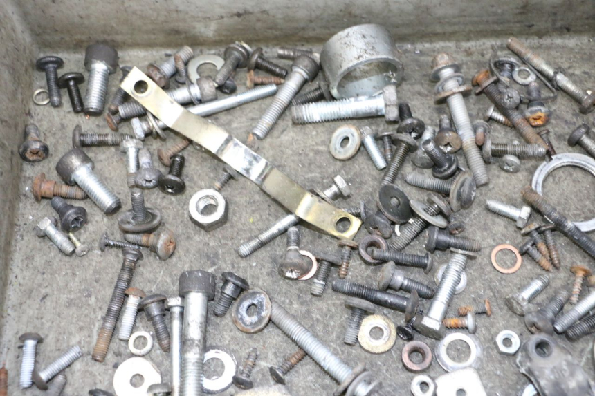 photo de WOREK ŚRUB I WKRĘTÓW PIAGGIO X8 125 (2004 - 2007) - Zoom stanu zużycia