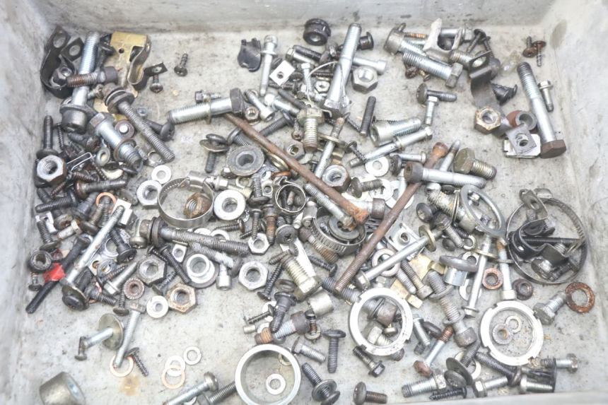 photo de WOREK ŚRUB I ŚRUBEK PIAGGIO X9 EVOLUTION 125 (2003 - 2007) - Szczegół części