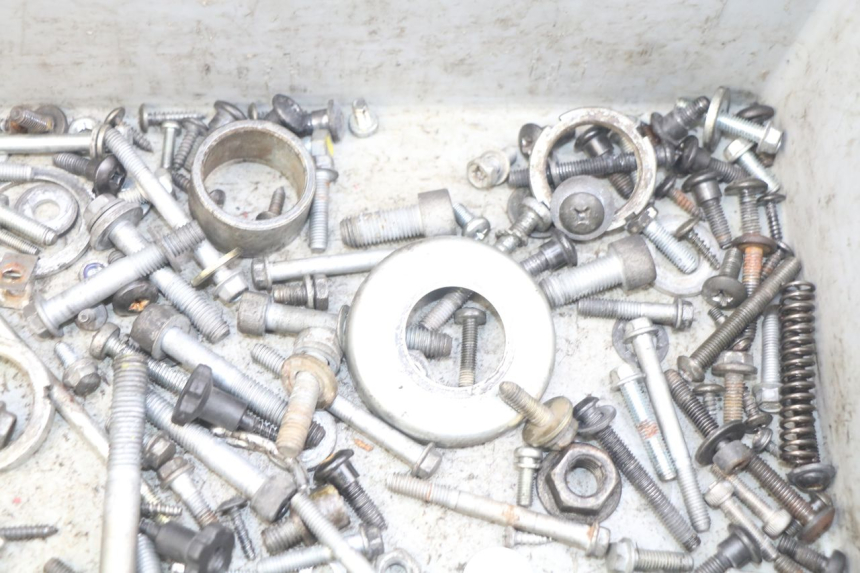 photo de WOREK ŚRUB I WKRĘTÓW PIAGGIO XEVO - X EVO 125 (2007 - 2017) - Inny kąt widzenia