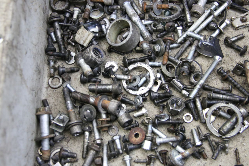 photo de WOREK ŚRUB I WKRĘTÓW PIAGGIO XEVO - X EVO 125 (2007 - 2017) - Zoom stanu zużycia