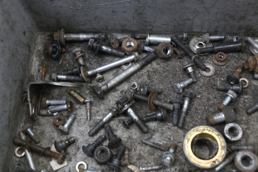 photo de WOREK ŚRUB I WKRĘTÓW PIAGGIO XEVO - X EVO 125 (2007 - 2017) - Szczegół części