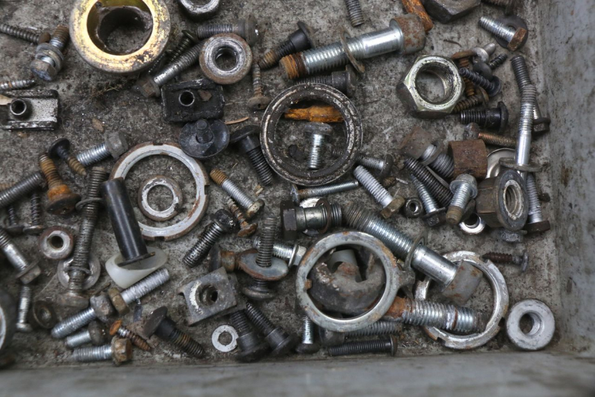 photo de WOREK ŚRUB I WKRĘTÓW PIAGGIO XEVO - X EVO 125 (2007 - 2017) - Zbliżenie techniczne