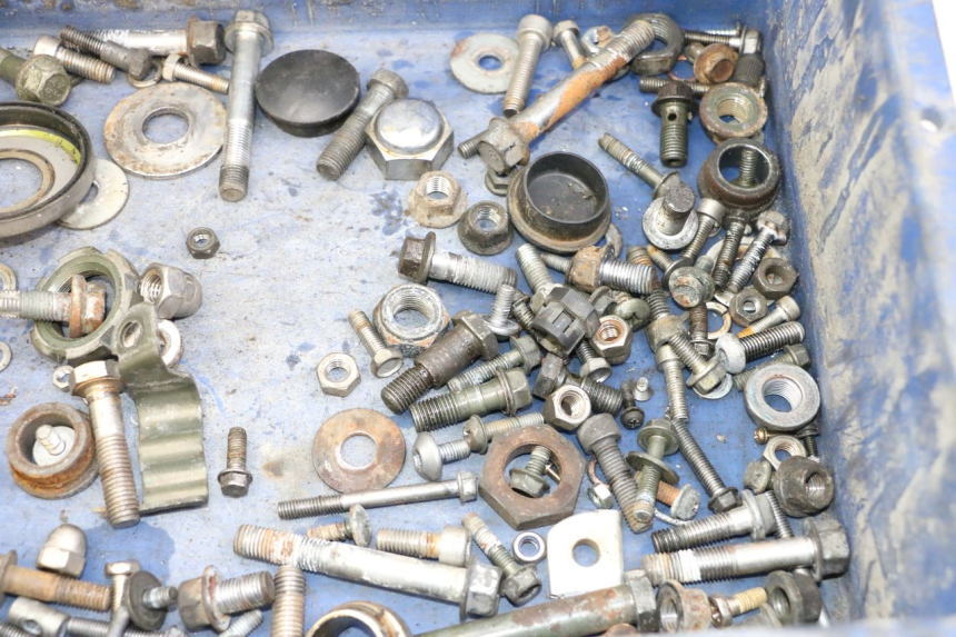 photo de WOREK ŚRUB I WKRĘTÓW YAMAHA XJN DIVERSION 600 (2000 - 2003) - Szczegół części