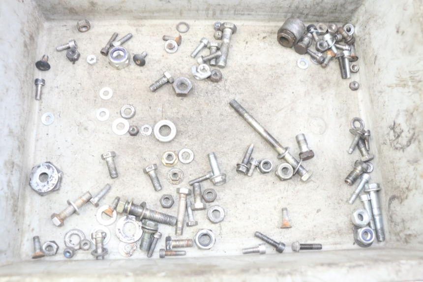 photo de WOREK ŚRUB I WKRĘTÓW PEUGEOT XP6 50 (1997 - 2003) - Szczegół części