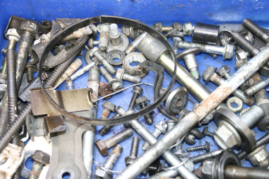 photo de TORBA ŚRUB ŚRUBY HONDA XRV AFRICA TWIN 750 (1990 - 1992) - Inny kąt widzenia
