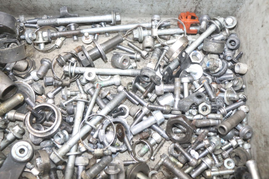 photo de WOREK ŚRUB I ŚRUBEK YAMAHA FJR ABS 1300 (2006 - 2012) - Zoom stanu zużycia