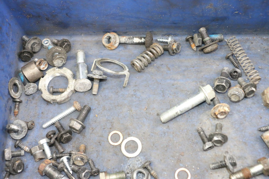 photo de WOREK ŚRUB I ŚRUBEK YAMAHA NEO'S NEOS 2T EASY 50 (2013 - 2016) - Inny kąt widzenia