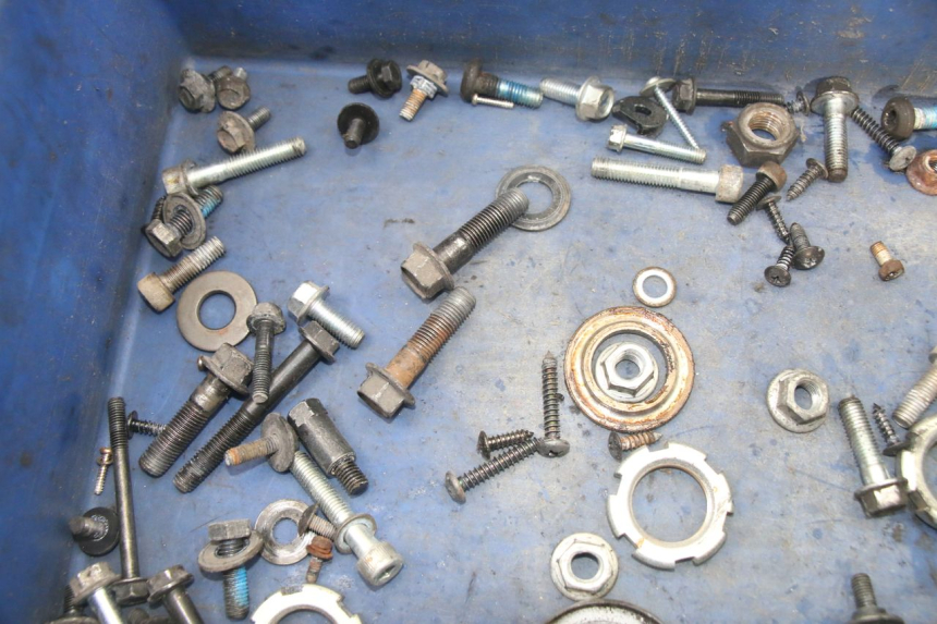 photo de TORBA ZESTAW ŚRUB I WKRĘTÓW YAMAHA NEOS NEO'S 4T 50 (2008 - 2016) - Szczegół części