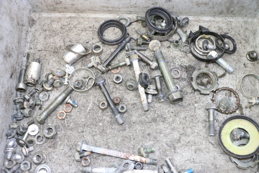 photo de WOREK ŚRUB I WKRĘTÓW YAMAHA TTR 125 (2000 - 2020) - Szczegół części