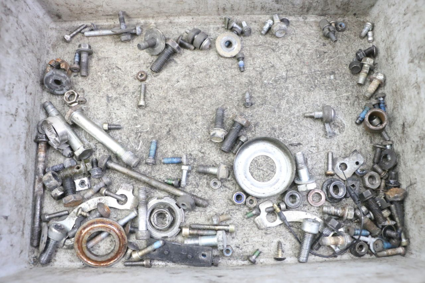 photo de WOREK ŚRUB I ŚRUBEK YAMAHA TZR 50 (2008 - 2016) - Widok główny