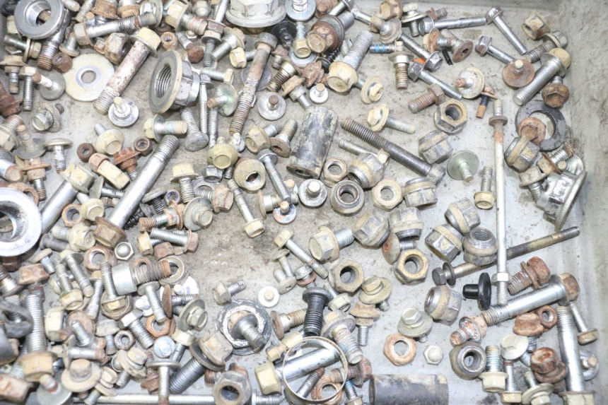 photo de WOREK ŚRUB I WKRĘTÓW YAMAHA YFM GRIZZLY 550 (2008 - 2015) - Szczegół części