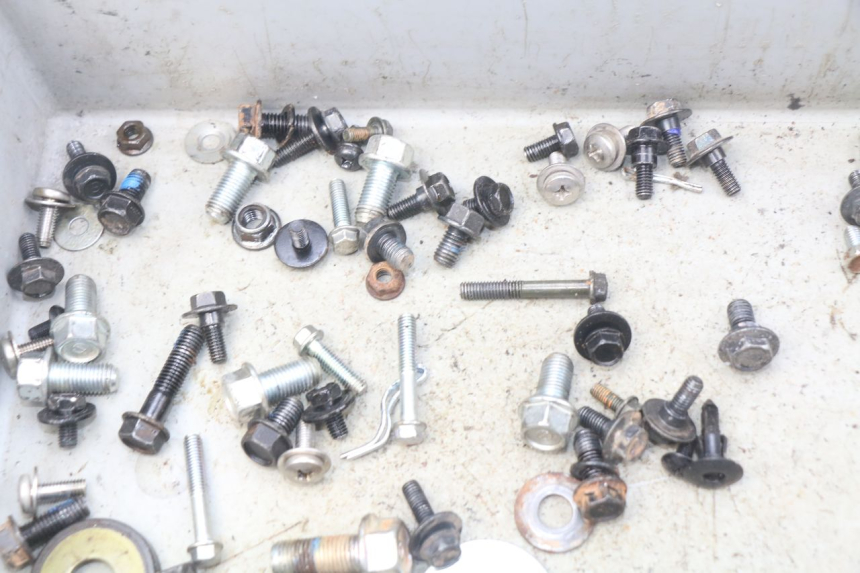 photo de TORBA ZESTAW ŚRUB I WKRĘTÓW YAMAHA YFM R RAPTOR 90 (2017 - 2023) - Zoom stanu zużycia