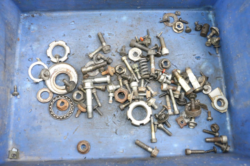 photo de WOREK ŚRUB I ŚRUBEK YAMAHA YN NEO'S 50 (1997 - 2004) - Widok główny