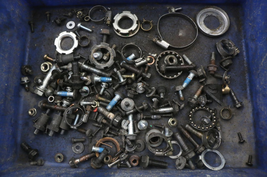 photo de WOREK ŚRUB I ŚRUBEK YAMAHA YP MAJESTY 125 (2002 - 2006) - Widok główny