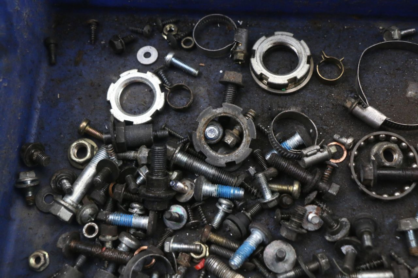 photo de WOREK ŚRUB I ŚRUBEK YAMAHA YP MAJESTY 125 (2002 - 2006) - Szczegół części