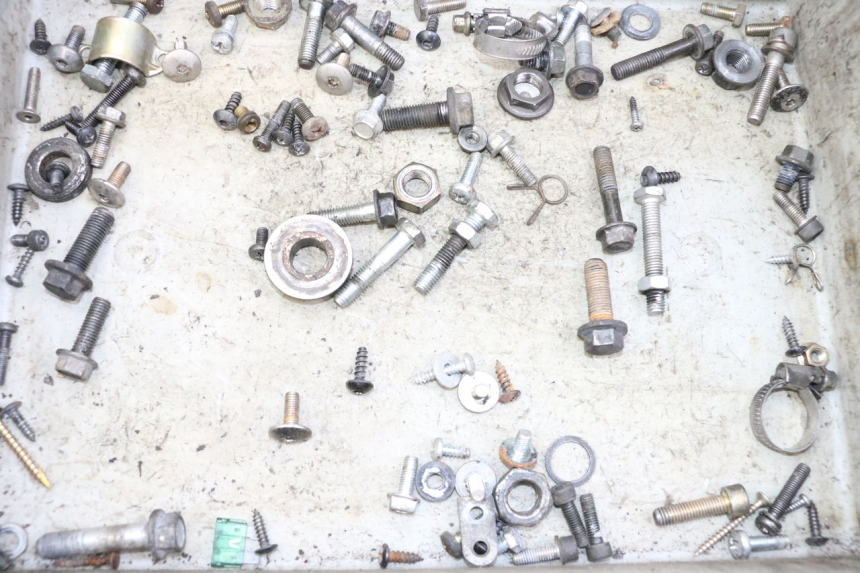 photo de WOREK ŚRUB I ŚRUBEK YAMAHA YP MAJESTY 125 (2002 - 2006) - Szczegół części