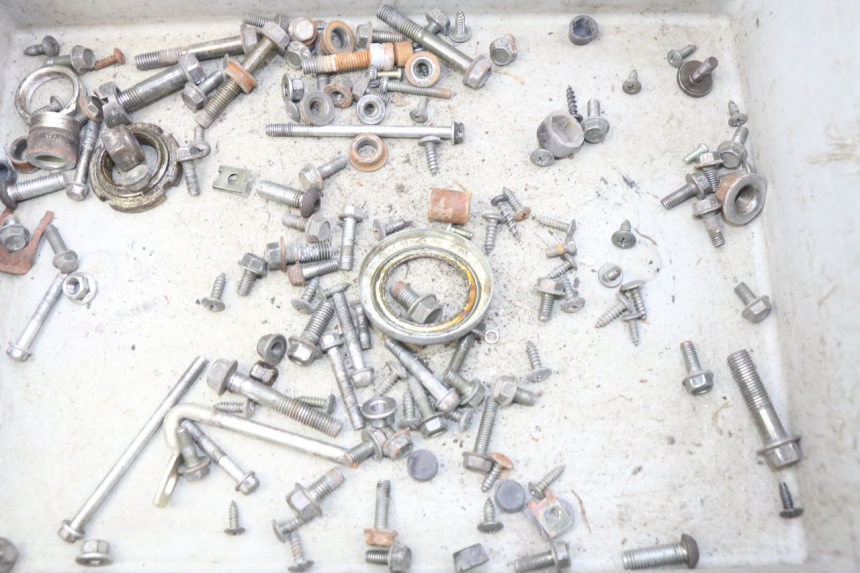 photo de TORBA ZESTAW ŚRUB I WKRĘTÓW YIYING YY50QT-10 50 (2007 - 2022) - Szczegół części