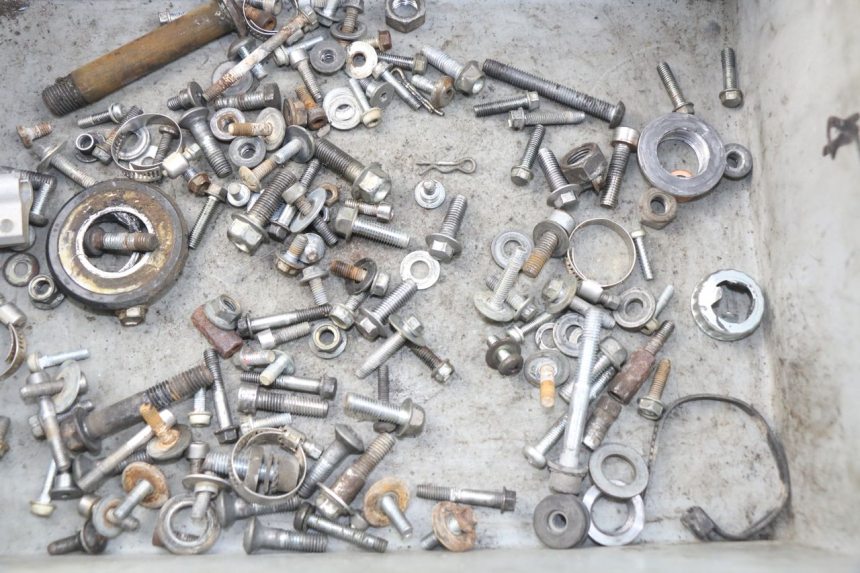 photo de WOREK ŚRUB I WKRĘTÓW YAMAHA YZ-F YZF 250 (2014 - 2018) - Szczegół części