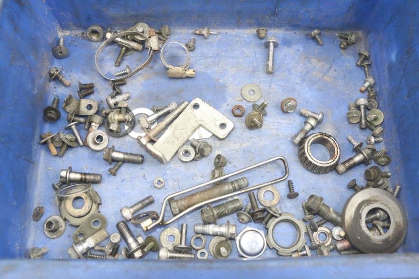 photo de WOREK ŚRUB I ŚRUBEK YAMAHA YZF R THUNDERCAT 600 (1996 - 2003) - Szczegół części