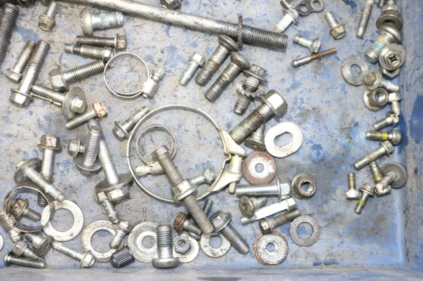 photo de WOREK ŚRUB I WKRĘTÓW YAMAHA YZF YZ-F 450 (2014 - 2016) - Zoom stanu zużycia