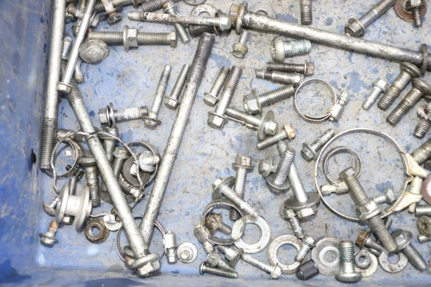 photo de WOREK ŚRUB I WKRĘTÓW YAMAHA YZF YZ-F 450 (2014 - 2016) - Inny kąt widzenia