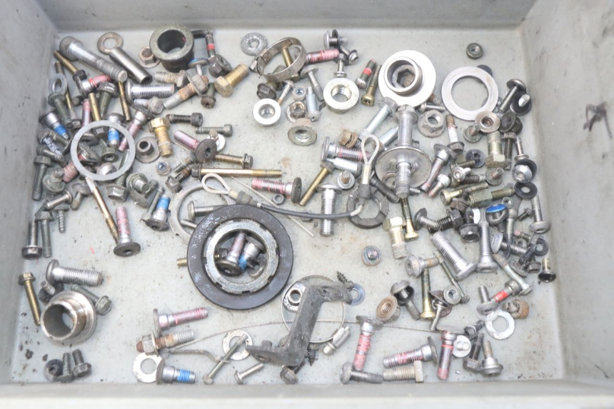 photo de WOREK Z ŚRUBAMI I WKRĘTAMI KAWASAKI Z S 750 (2003 - 2006) - Widok główny