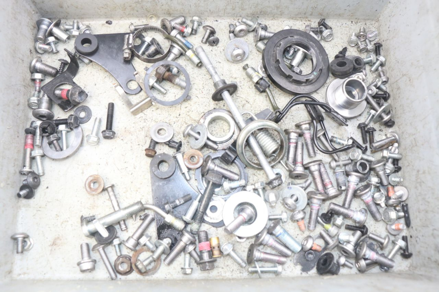 photo de TORBA ZESTAW ŚRUB I WKRĘTÓW KAWASAKI Z 650 (2016 - 2019) - Widok główny