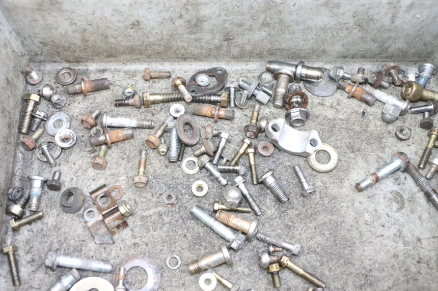 photo de WOREK ŚRUB I WKRĘTÓW KYMCO ZING 125 (1997 - 2003) - Zoom stanu zużycia