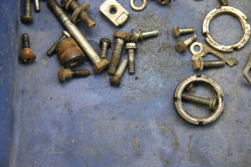 photo de TORBA ZESTAW ŚRUB I WKRĘTÓW PIAGGIO ZIP 2T 50 (2009 - 2019) - Szczegół części