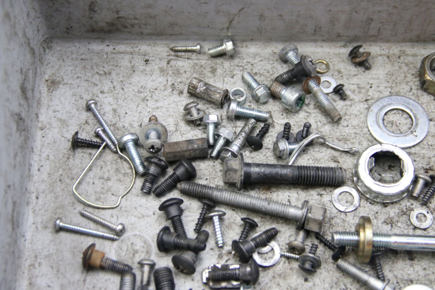 photo de WOREK ŚRUB I WKRĘTÓW PIAGGIO ZIP 4T 50 (2018 - 2020) - Zbliżenie techniczne