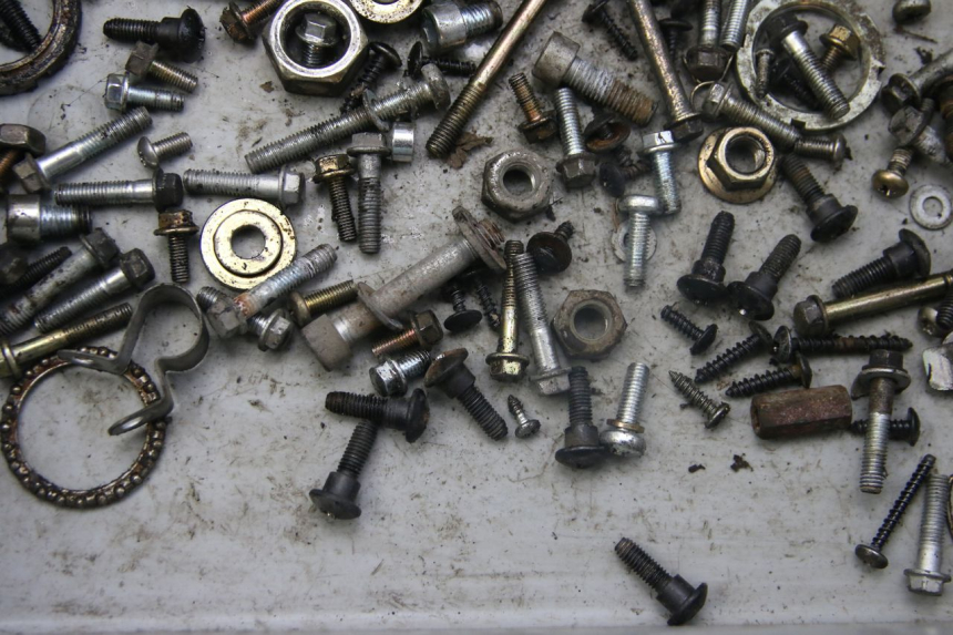 photo de WOREK ŚRUB I WKRĘTÓW PIAGGIO ZIP 4T 50 (2018 - 2020) - Zoom stanu zużycia