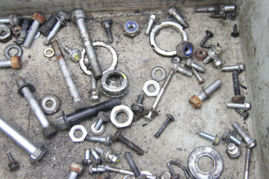 photo de WOREK ŚRUB I WKRĘTÓW PIAGGIO ZIP 4T 50 (2018 - 2020) - Inny kąt widzenia