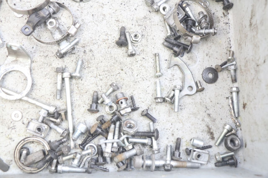 photo de WOREK ŚRUB I WKRĘTÓW PIAGGIO ZIP 4T 50 (2018 - 2020) - Zoom stanu zużycia