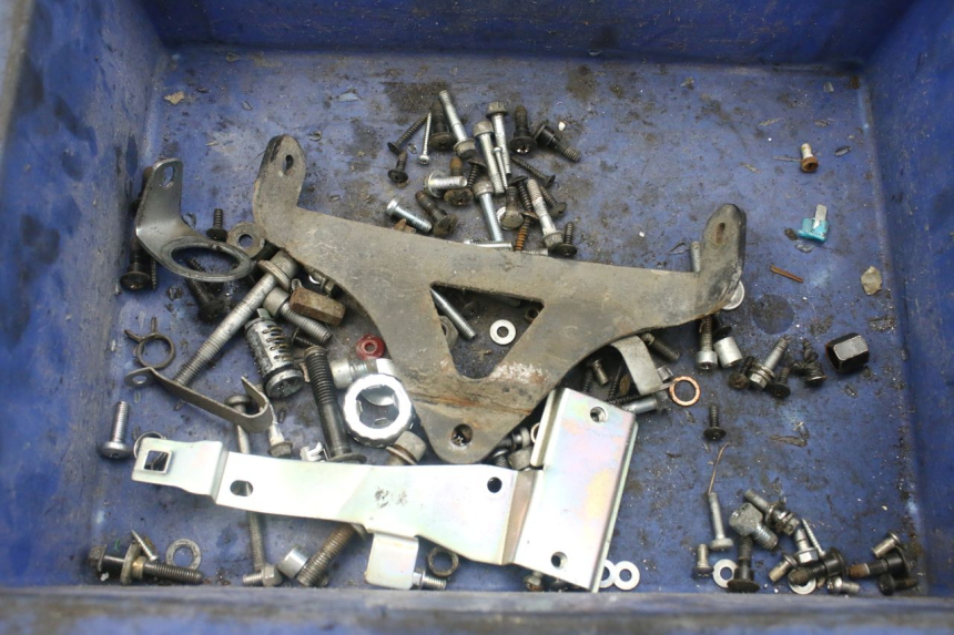 photo de WOREK ŚRUB I WKRĘTÓW PIAGGIO ZIP 4T 50 (2018 - 2020) - Widok główny